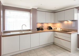 Modern-handleless-kitchen